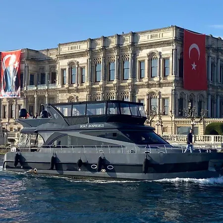 Boat Bosphorus Istanbul