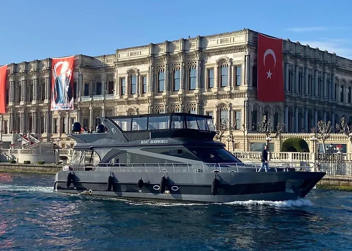 Boat Bosphorus Istanbul